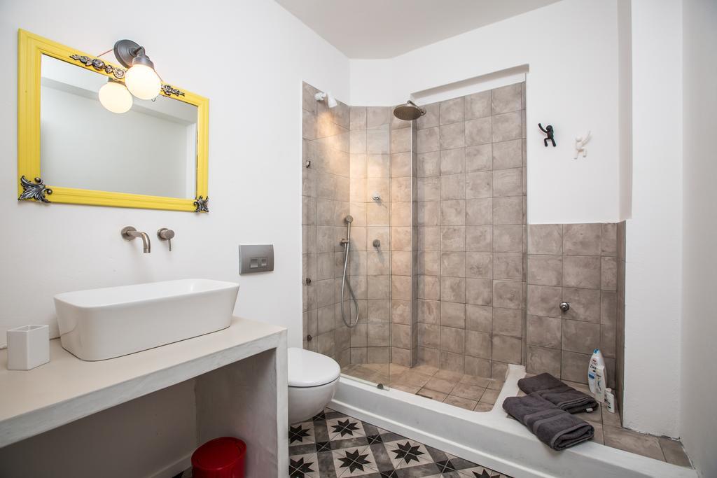 Sunhaus Apartment Perissa  Bagian luar foto